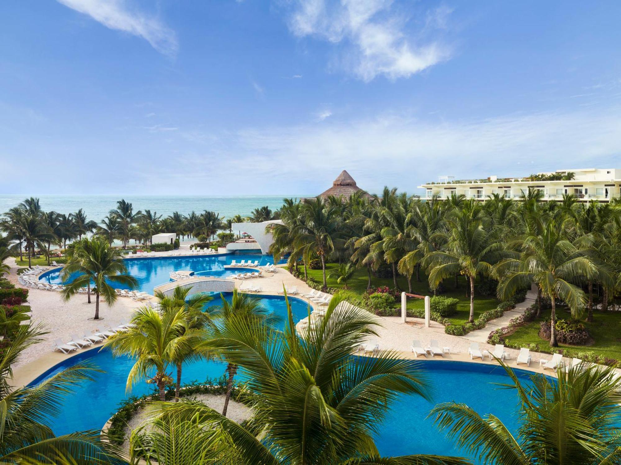 อะซุล บีช รีสอร์ต ริเบียรา กังกุน บาย คาริสมา กูร์เมต์ ออล อินคลูซีฟ Hotel ปัวร์โตโมเรลอส ภายนอก รูปภาพ