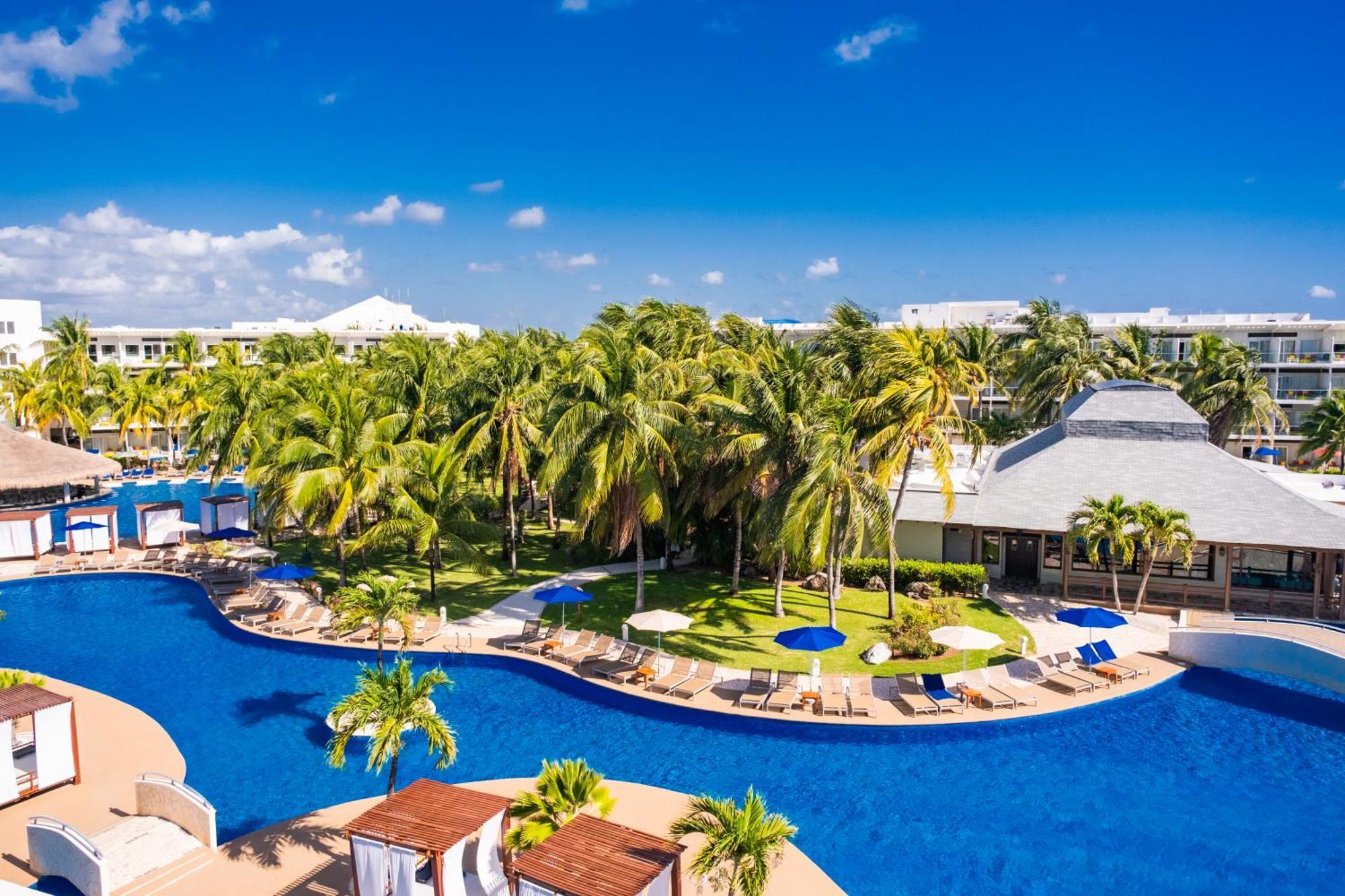 อะซุล บีช รีสอร์ต ริเบียรา กังกุน บาย คาริสมา กูร์เมต์ ออล อินคลูซีฟ Hotel ปัวร์โตโมเรลอส ภายนอก รูปภาพ